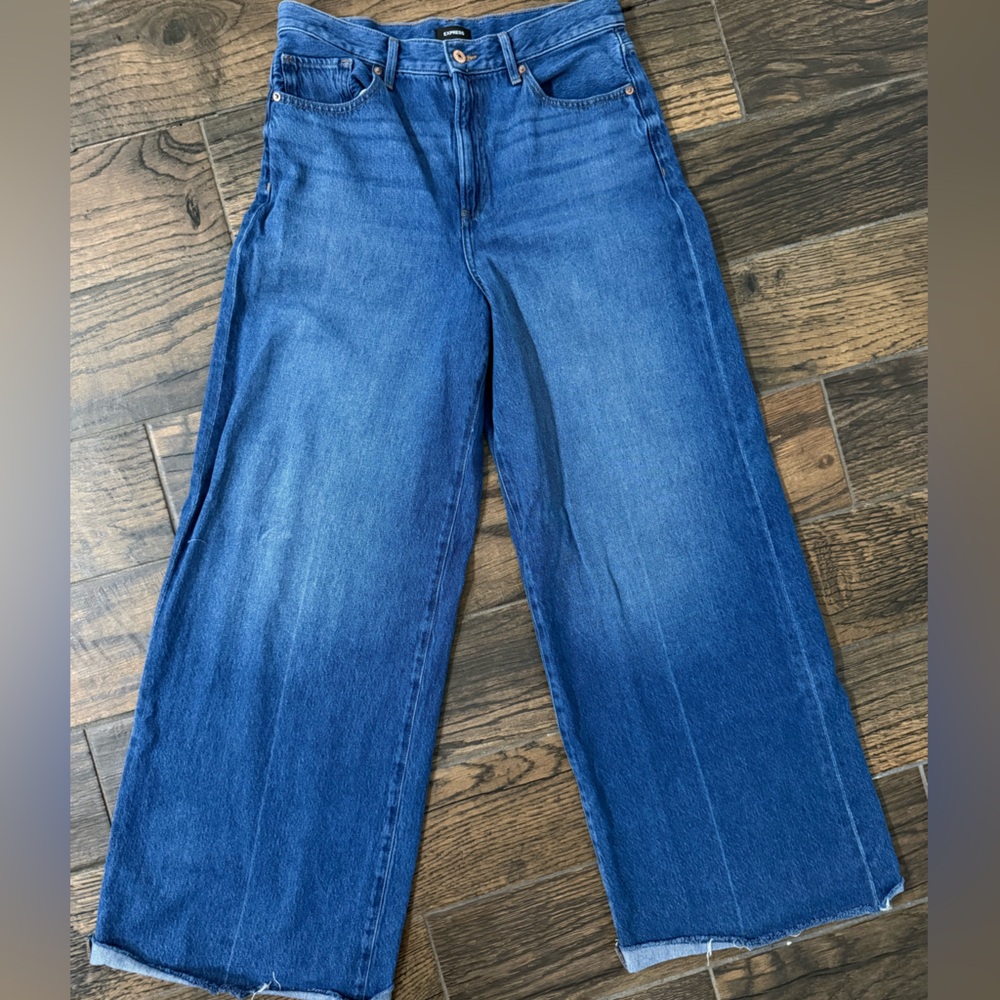 Express Wide-Leg Women's Jeans